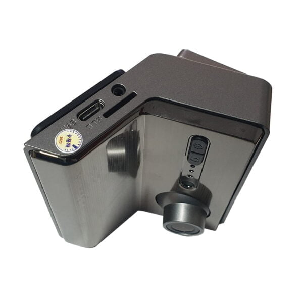 Camera hành trình Q7 3 mắt camera