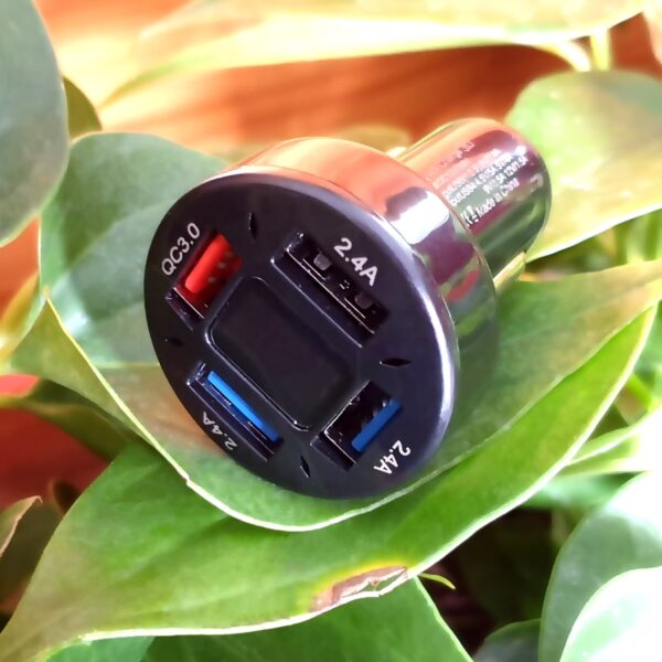 Tẩu sạc ô tô hỗ trợ sạc nhanh QC3.0