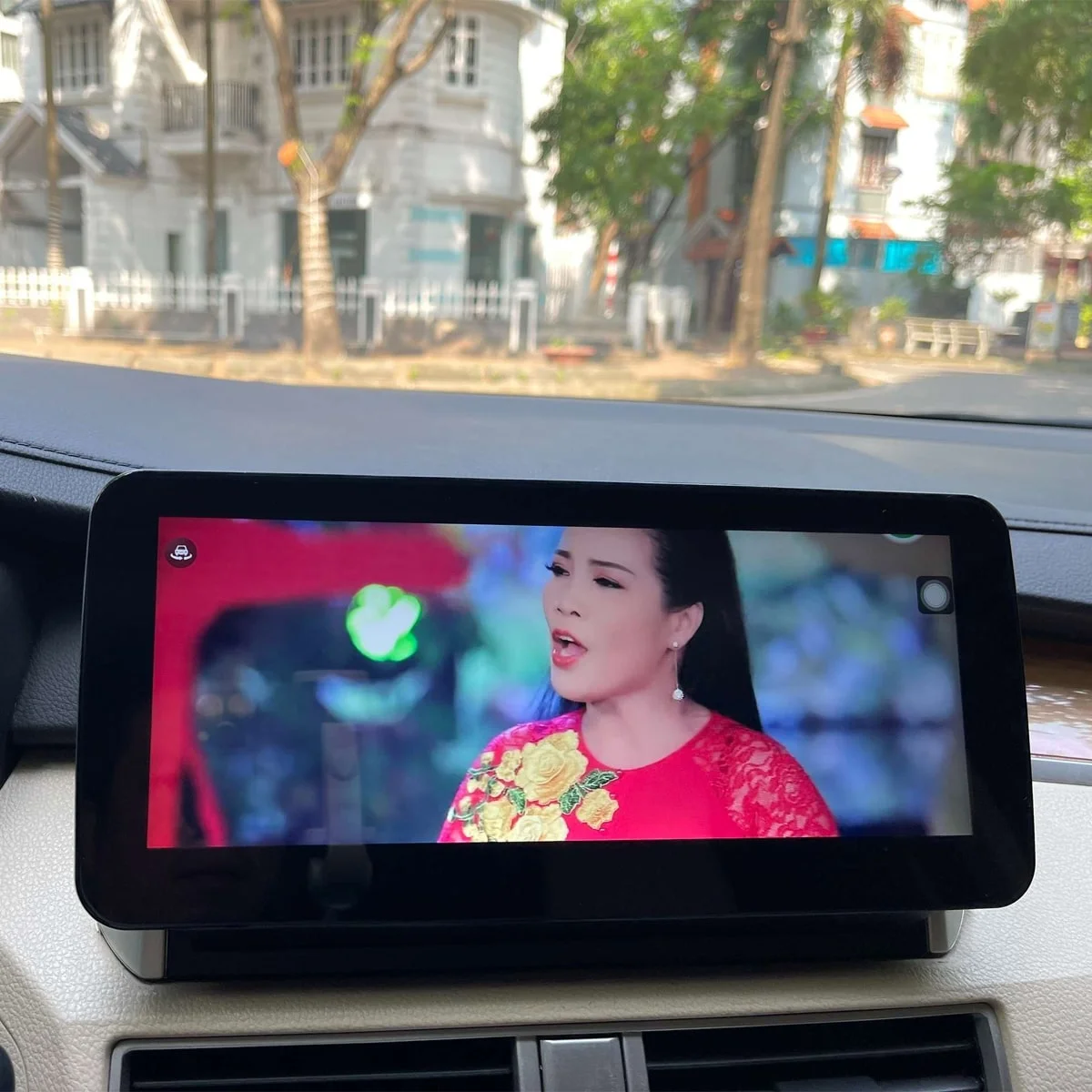 Mặt dưỡng màn hình ô tô Android 12.3 inch
