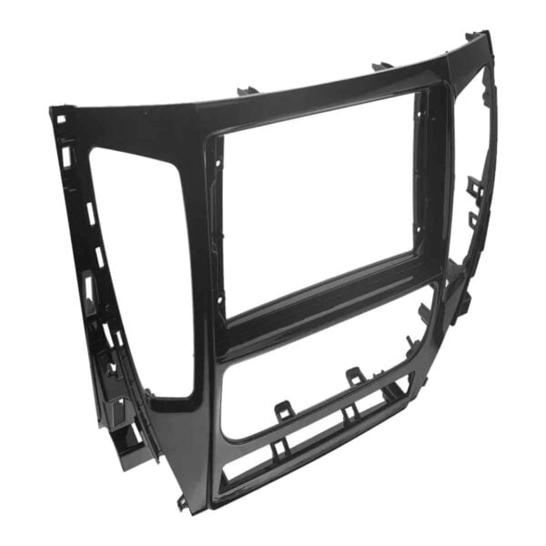 Mặt dưỡng màn hình Mitsubishi Pajero 1997-2023 31 Mặt dưỡng màn hình Mitsubishi Pajero 1997-2023