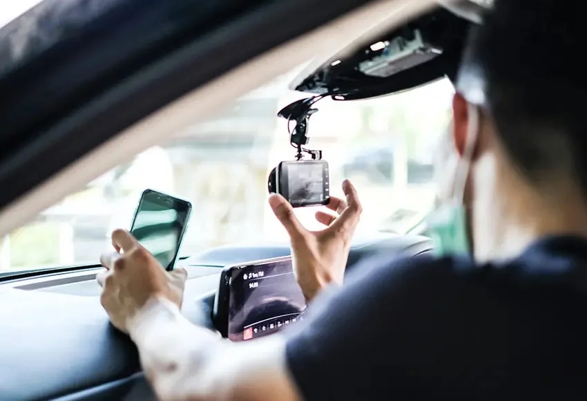 Có hàng 100.000 camera hành trình ô tô đâu là thứ bạn cần? 21 Có hàng 100.000 camera hành trình ô tô đâu là thứ bạn cần?