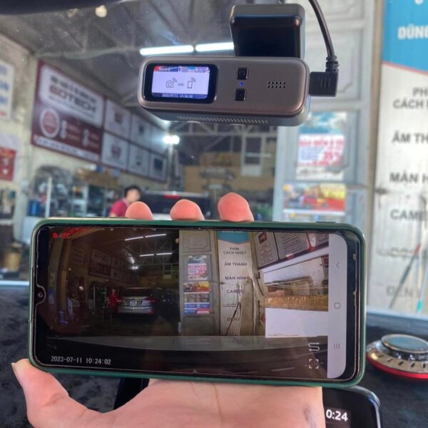 Camera hành trình Q6 ghi hình liên tục 24h