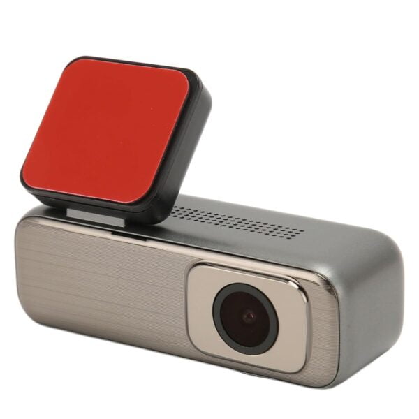 Camera hành trình Q6 ghi hình liên tục 24h