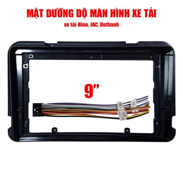 Mặt dưỡng xe tải độ chế màn Android 9 inch