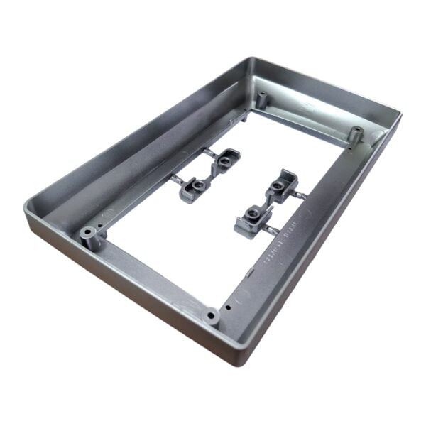 Mặt dưỡng xe tải độ chế màn Android 9 inch