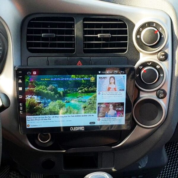 Màn hình Android kèm mặt dưỡng 9 inch độ chế cho xe tải 43 Màn hình Android kèm mặt dưỡng 9 inch độ chế cho xe tải