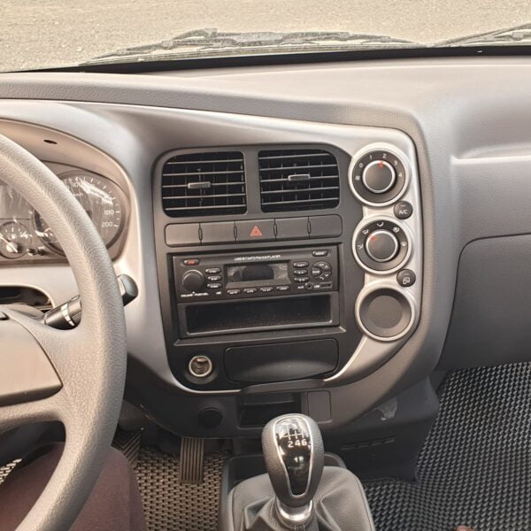 Mặt dưỡng xe tải KIA Bongo K200 K250 K165 kèm dây nguồn 23 Mặt dưỡng xe tải KIA Bongo K200 K250 K165 kèm dây nguồn